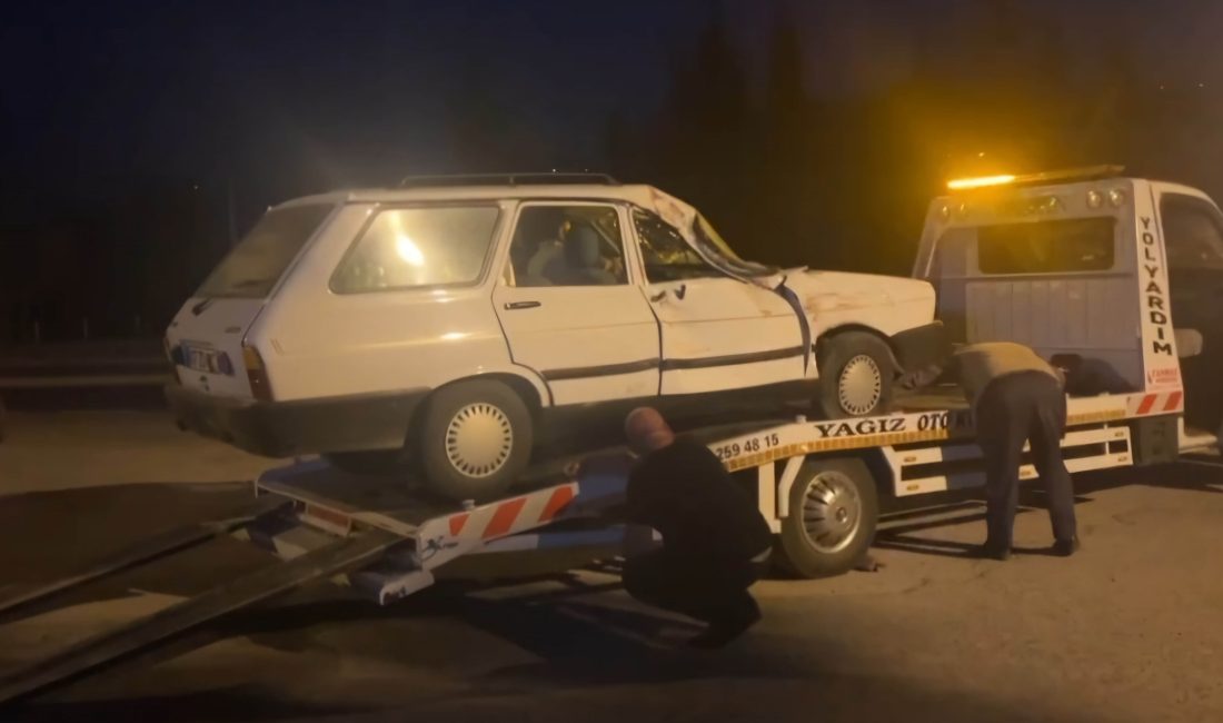 Zonguldak’ta otomobille kamyonetin çarpıştığı