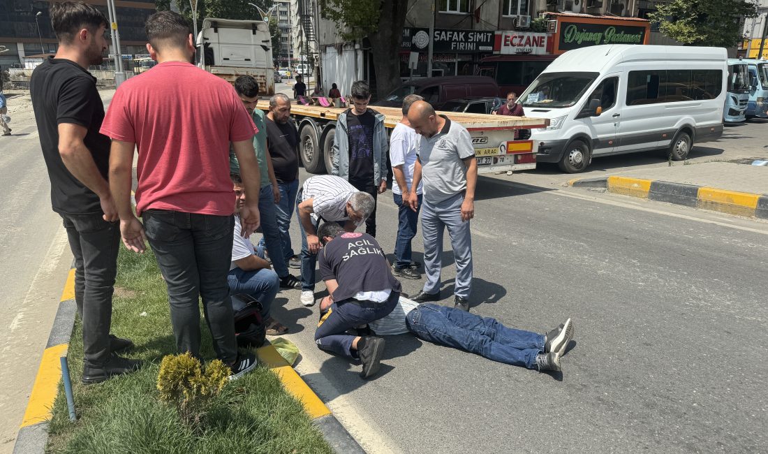 Zonguldak‘ta yolun karşısına geçmeye