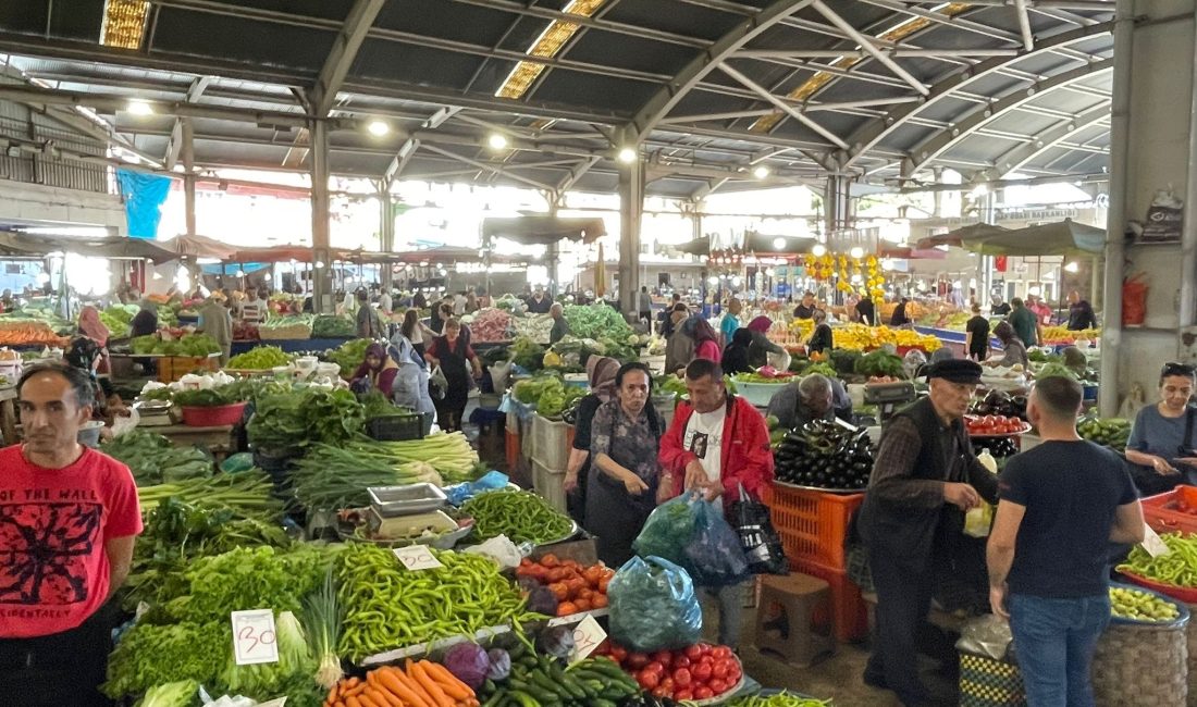 Zonguldak’ta halk pazarında fiyatların