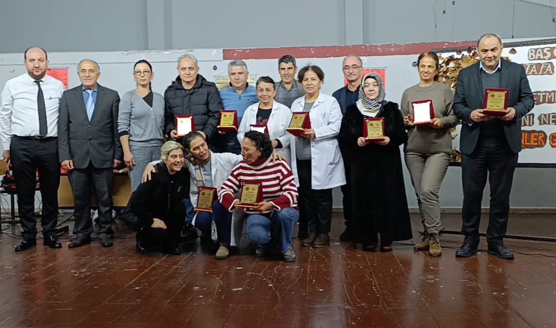 Zonguldak'ta Öğretmenler Günü'nde 25