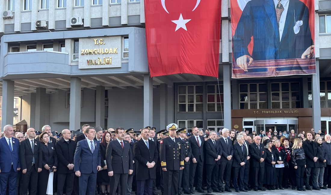 Türkiye Cumhuriyeti'nin kurucusu Mustafa