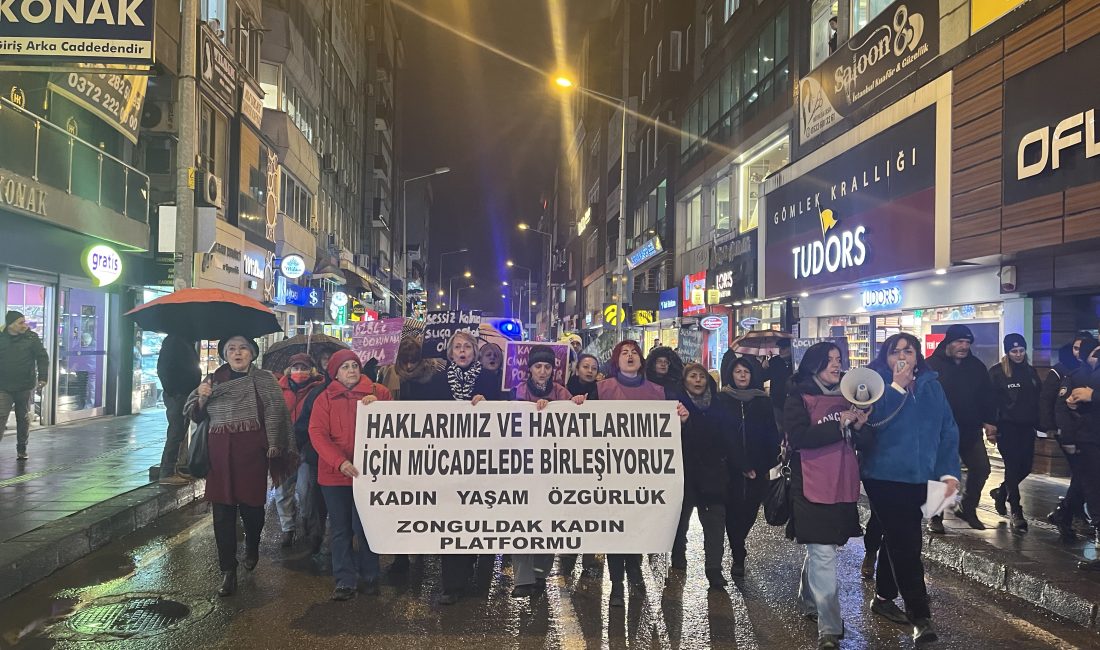 Kadın Platformu Üyeleri, Basın